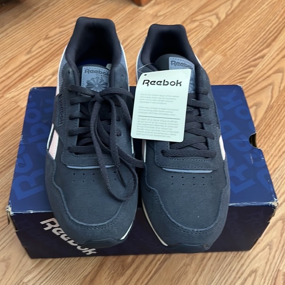 NWT Reebok Running Shoes - Picture 6 of 7